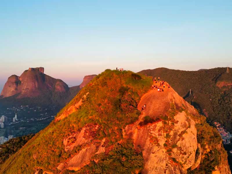 Nascer do Sol no Morro Dois Irmãos