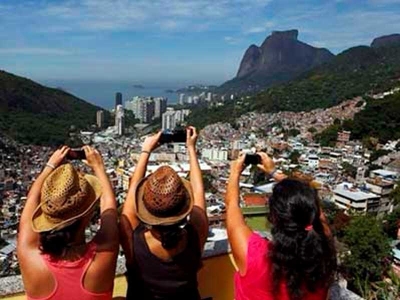 Passeio na Favela da Rocinha com Guia - Rio de Janeiro