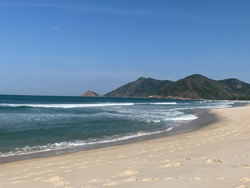 As 10 melhores praias do Rio de Janeiro - Praia de Grumari (2) As 10 melhores praias do Rio de Janeiro - Praia de Grumari