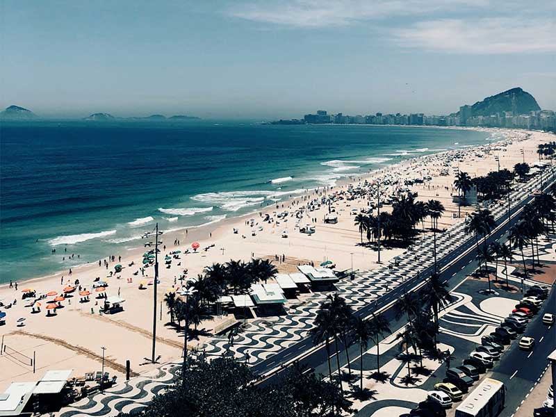 As 10 melhores praias do Rio de Janeiro - Praia do Leme (2) As 10 melhores praias do Rio de Janeiro - Praia do Leme