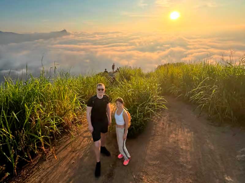 Passeios noturnos no Rio de Janeiro - Nascer do Sol no Morro Dois Irmãos (1) Passeios noturnos no Rio de Janeiro